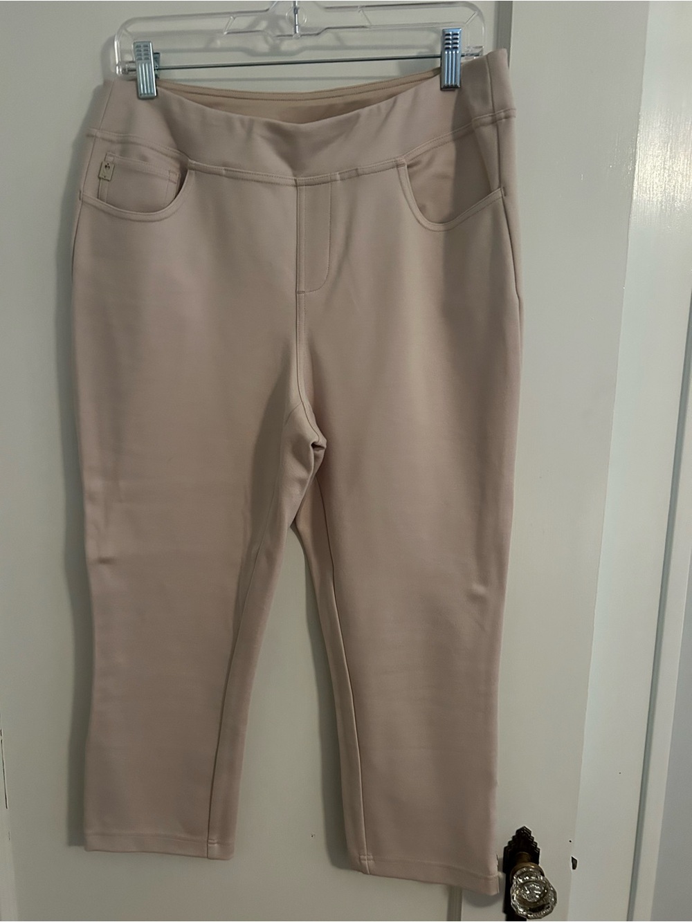 Belle by Kim Gravel women’s pull on knit Ponte cropped pants size 12 tan sand